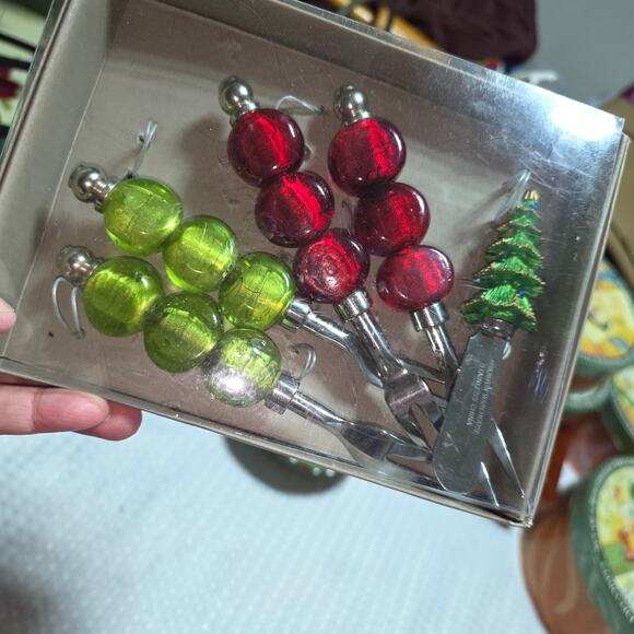 BOSTON WAREHOUSE SET OF 4 KNIFE & APPETIZER FORKS - Picture 1 of 5